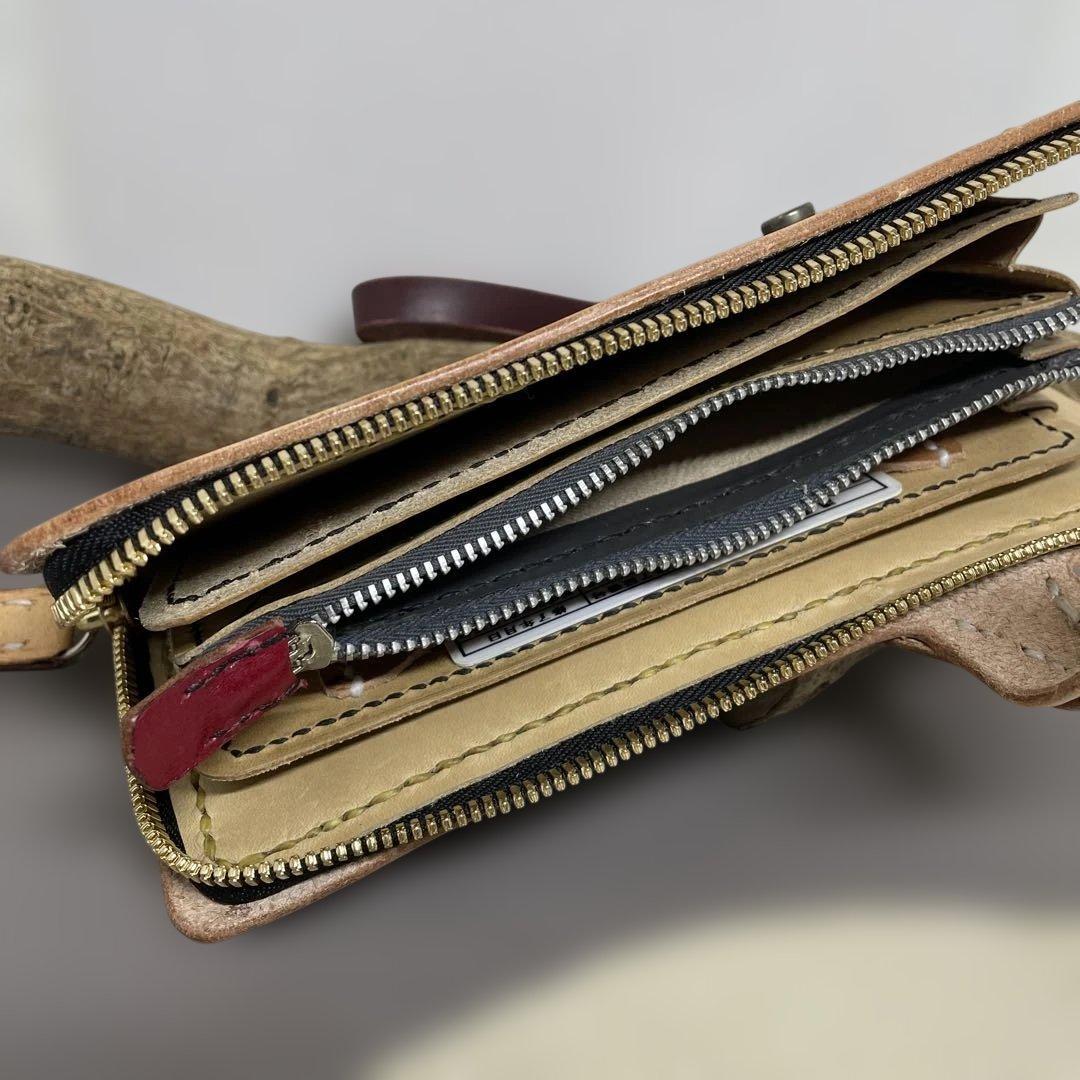 カービングベージュレザー長財布　手縫い