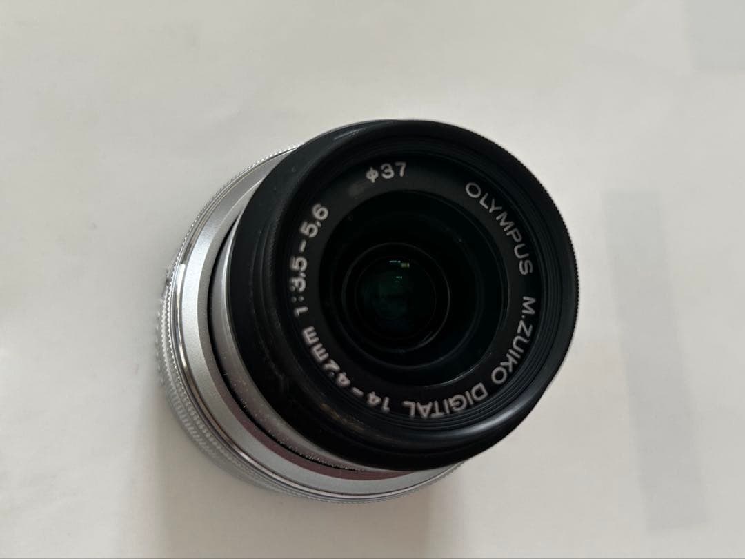 『美品』OLYMPUS ミラーレス一眼カメラ レンズ付Lite E-PL6