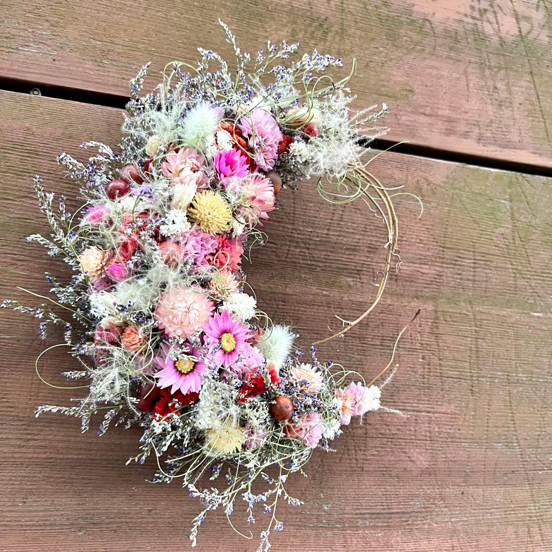 三日月リース　ドライフラワーリース　ドライフラワースワッグ