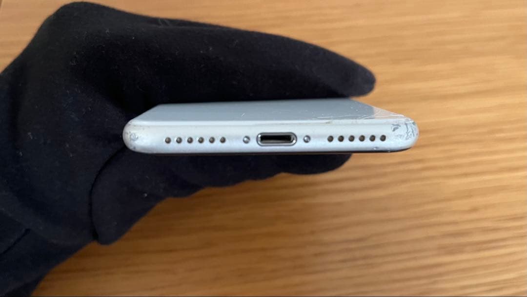 iPhone SE (第3世代) スターライト64GB 返品値下げ不可