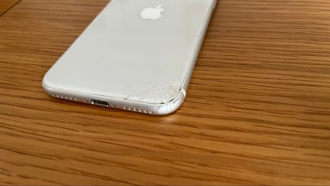 iPhone SE (第3世代) スターライト64GB 返品値下げ不可