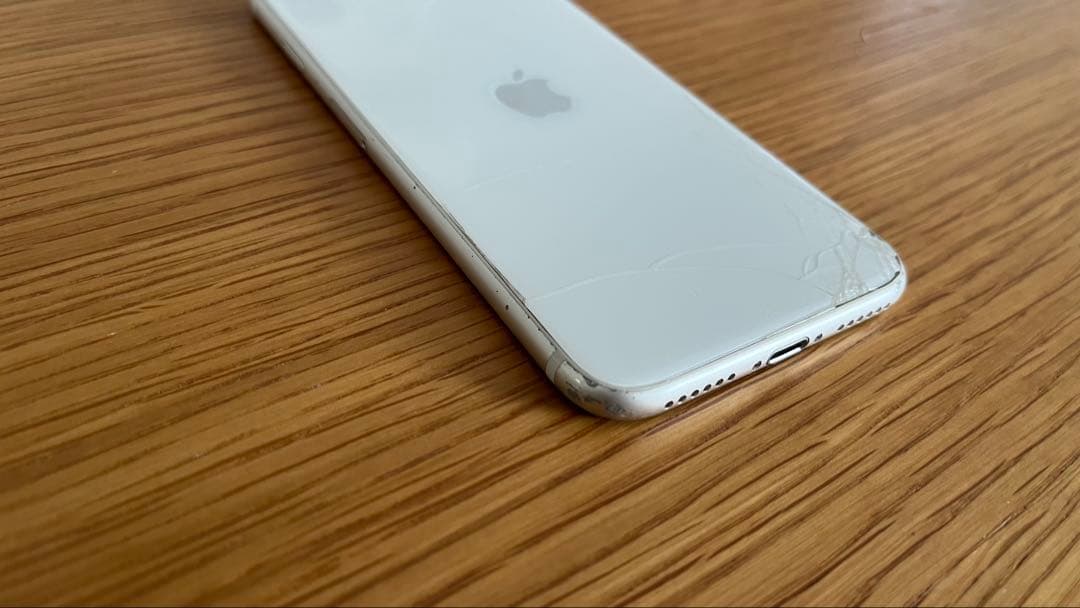 iPhone SE (第3世代) スターライト64GB 返品値下げ不可