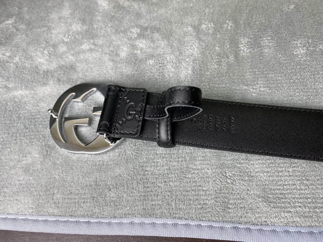 GUCCI レザーベルト　メンズ