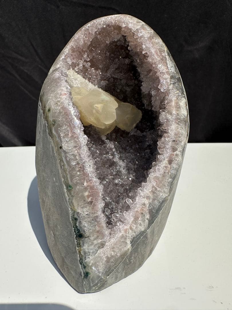 ブラジル産❣️天然石 カルサイト共生アメジストの原石　置物D.188