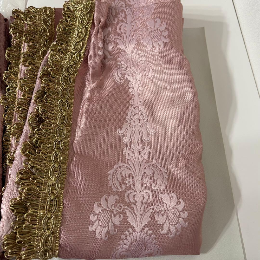 新品　豪華　トリムマスクジャガード遮光カーテン　ローズ 2セット