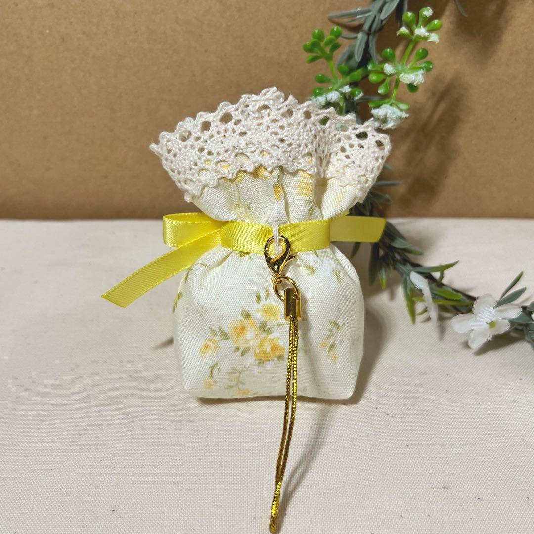 2405-67 ミニストラップサシェ 香り袋 黄ミニローズ SOLD→ご注文OK
