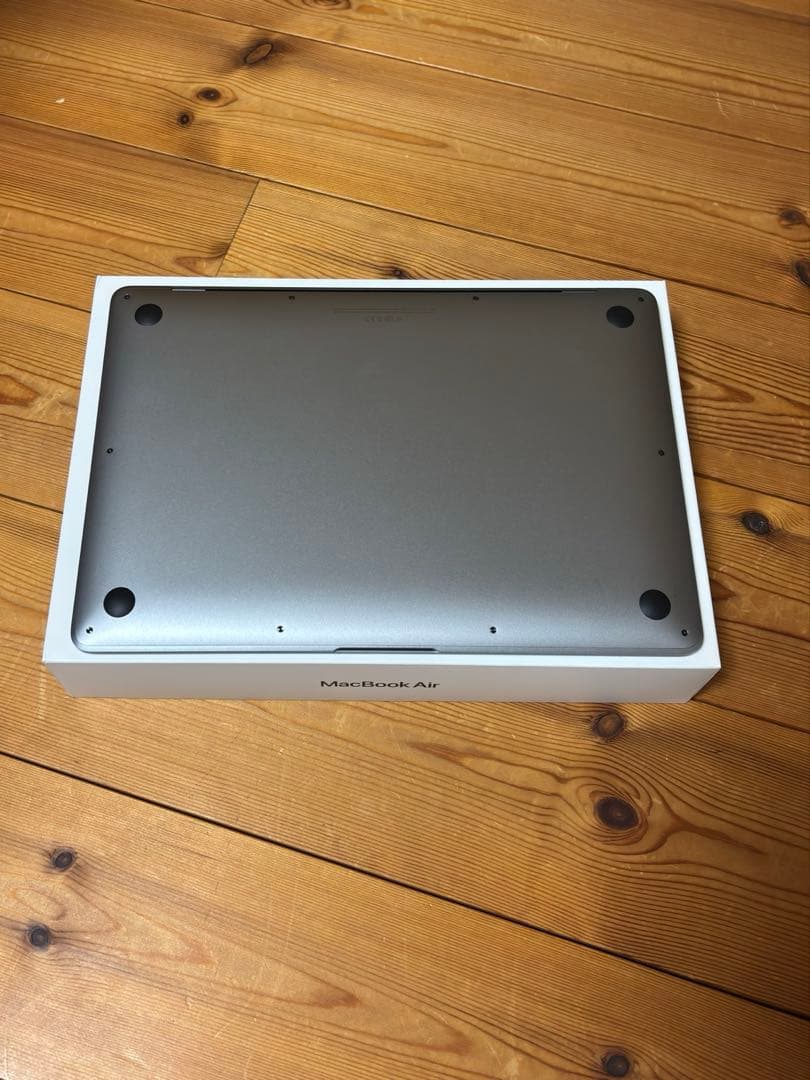 充電回数63回　M1 MacBook air 8GB SSD512GB
