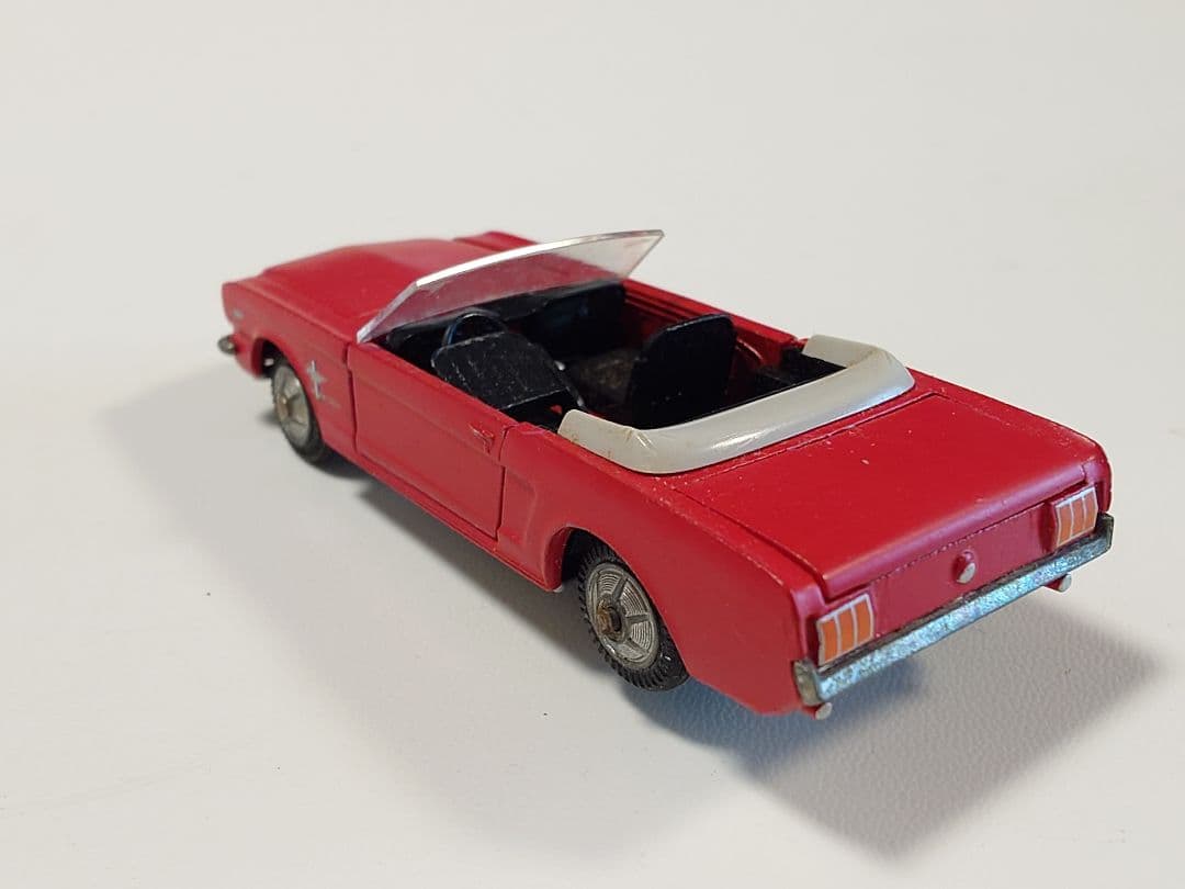 TEKNO NO.833 FORD MUSTANG （赤）