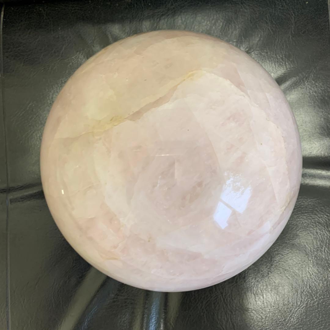 ローズクオーツ    水晶　天然石　原石　最大級径１８cm  重さ8.８kg