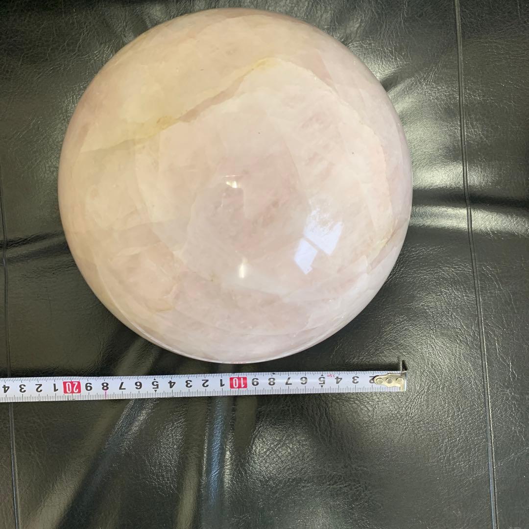 ローズクオーツ    水晶　天然石　原石　最大級径１８cm  重さ8.８kg