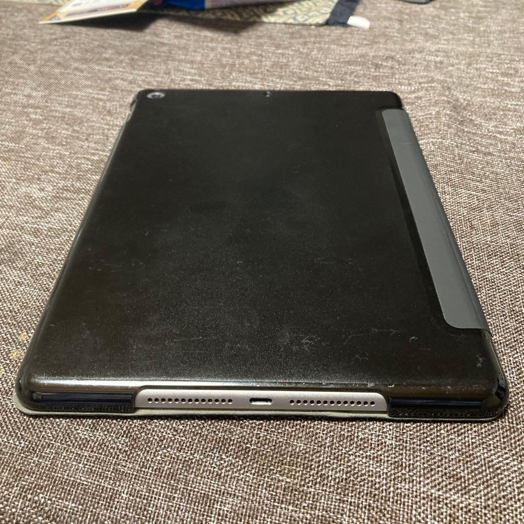 Apple 第６世代 iPad Wifi スペースグレー 本体 128GB