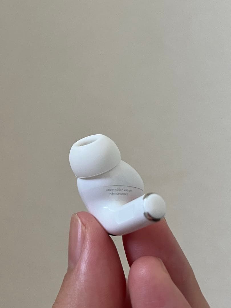 正規品　AirPods 右耳type-c