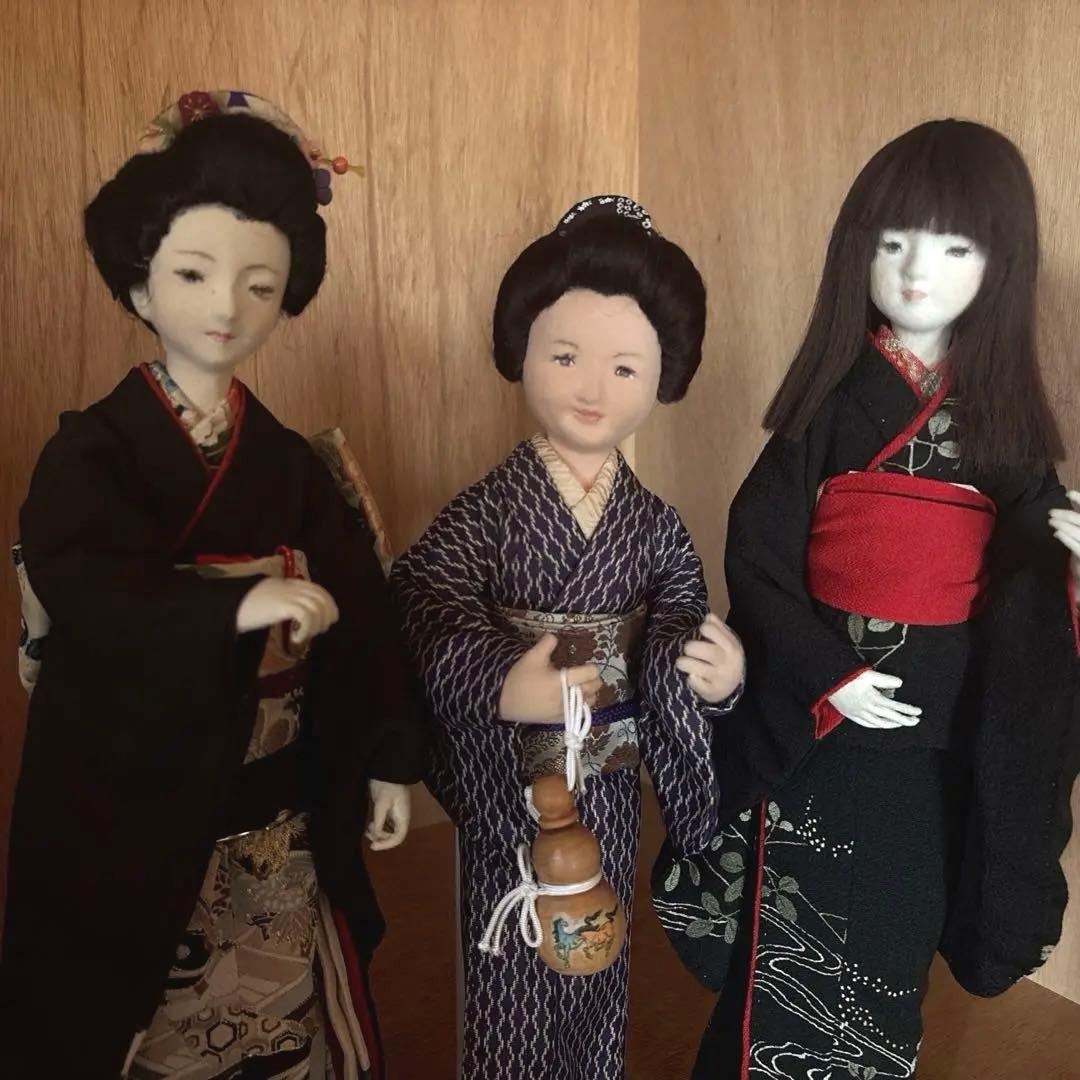日本人形6体　着物が美しくとても素敵です