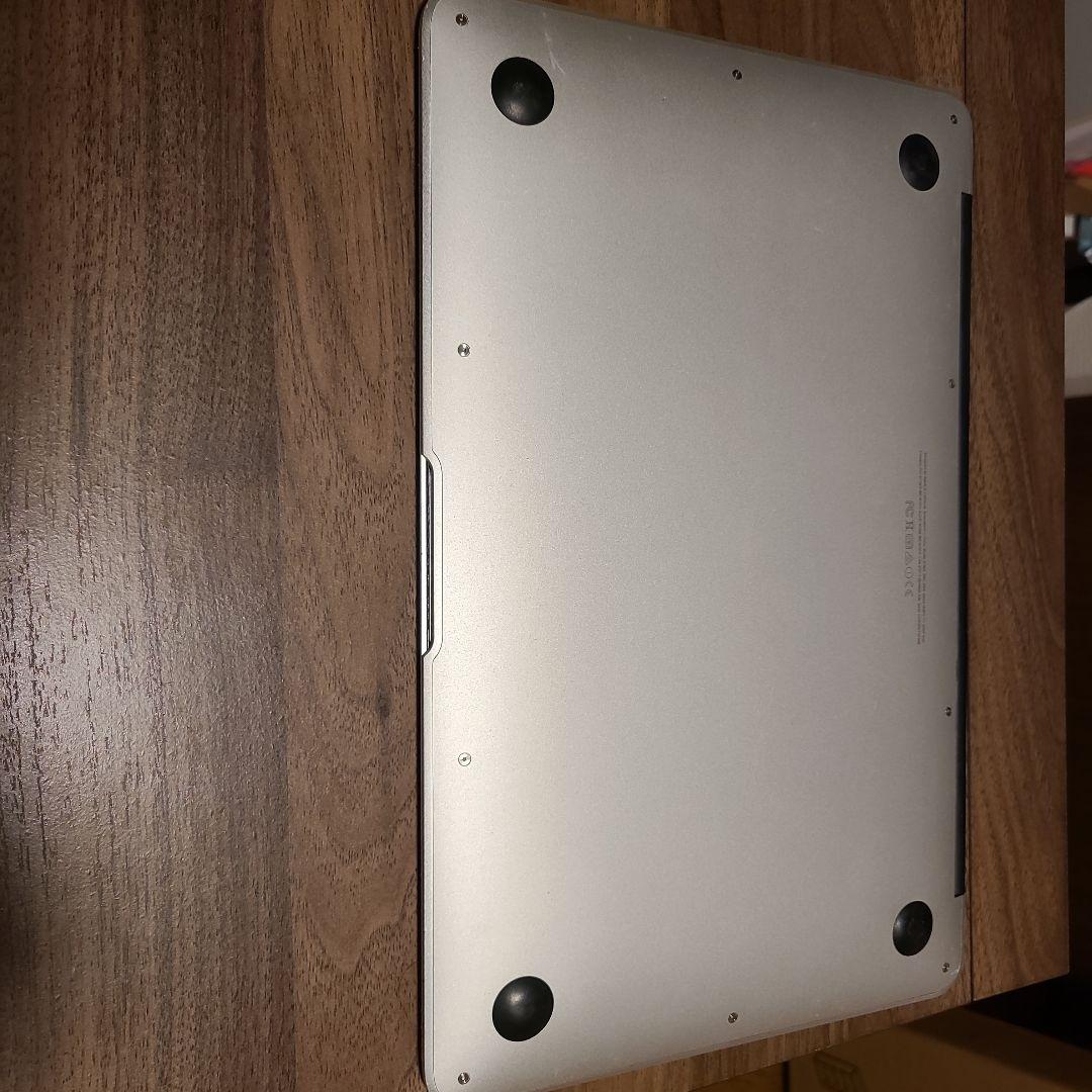 Apple MacBook Air 11インチ 2015 シルバー