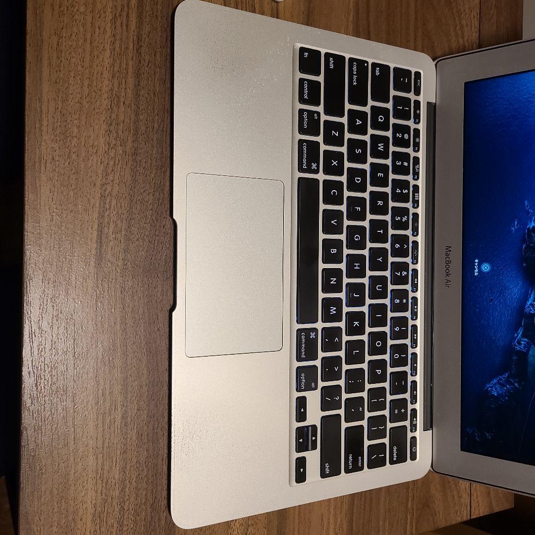 Apple MacBook Air 11インチ 2015 シルバー