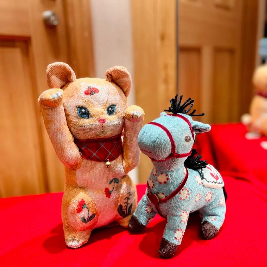 新品未使用　ナタリーレテ　招き猫　人形