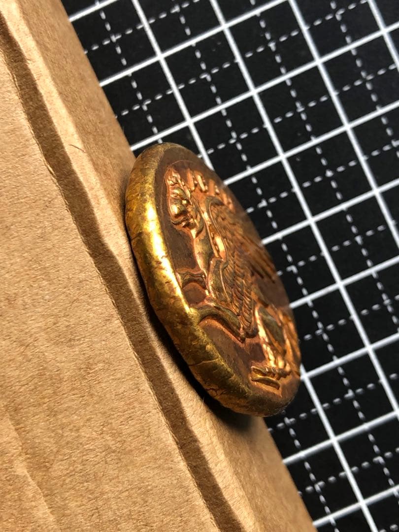 N2503【ギリシャ】金色　硬貨　古銭　　メダル