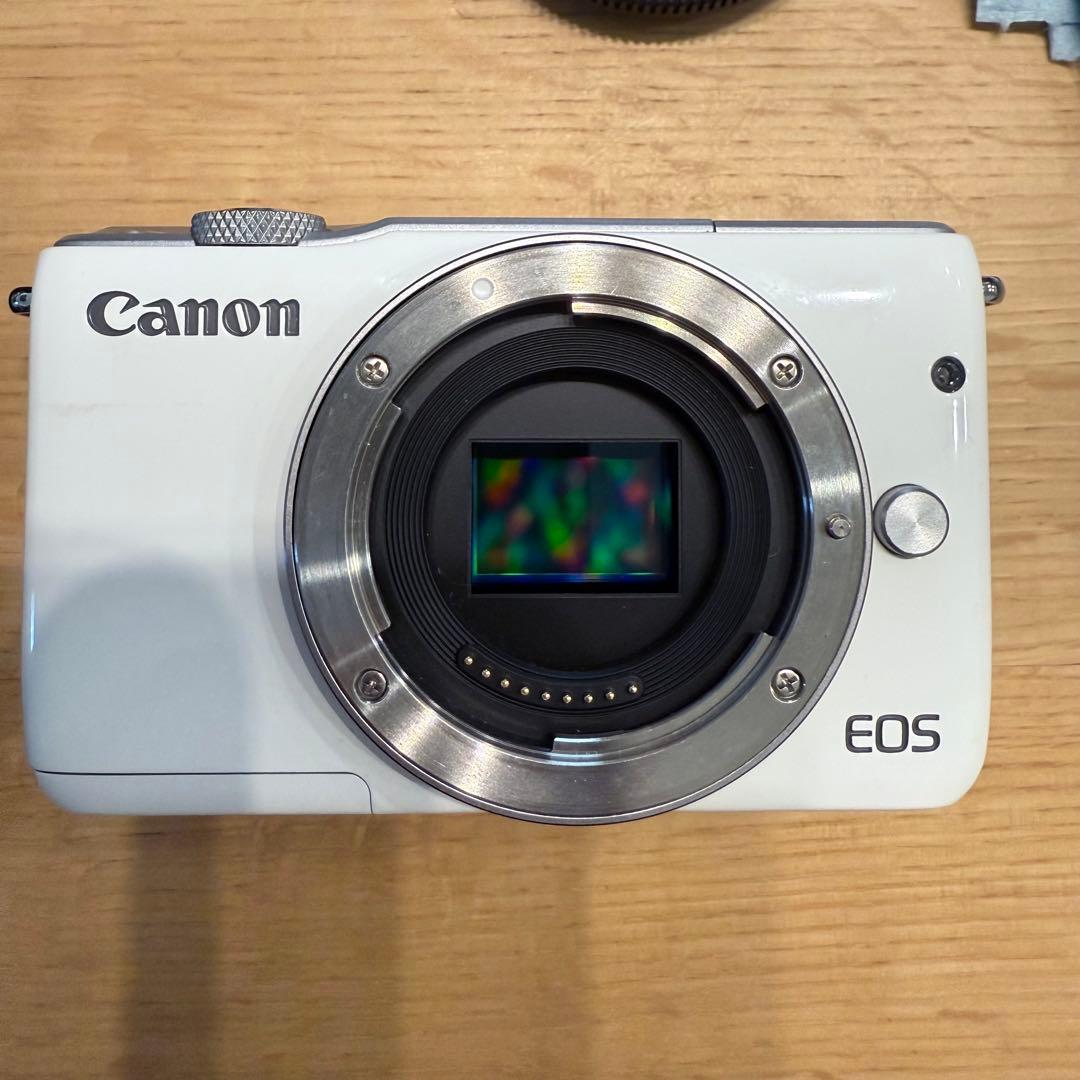 【最終値下げしました】Canon EOS M10 ホワイト カメラレンズセット