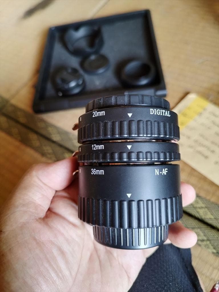 NIKON D-7100 本体 ＋ カメラレンズ 4本 グリップ付き