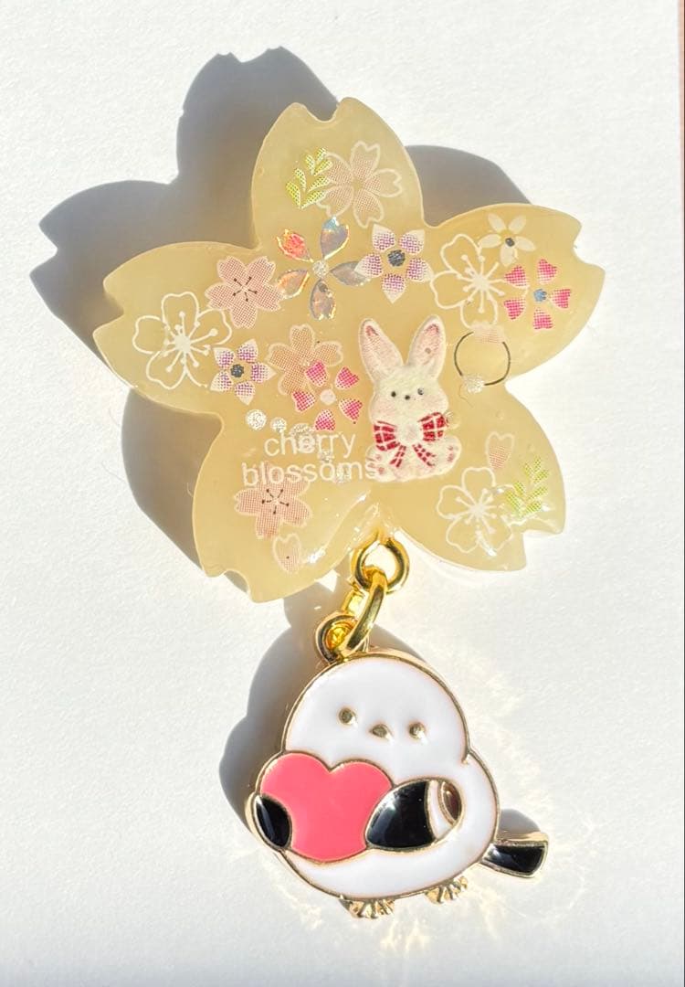 再販不可。桜＆シマエナガ＆うさぎレジンヘアゴムブローチ