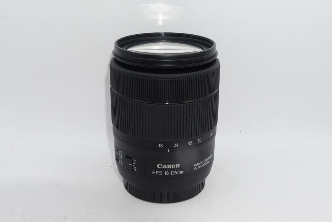 Canon EF-S 18-135mm f3.5-5.6レンズ