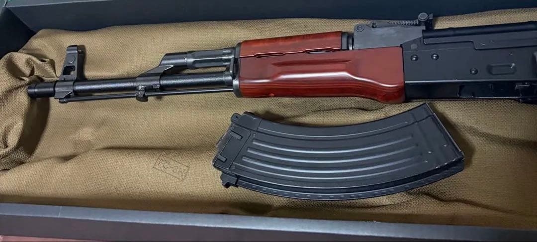 送料込！　美品　東京マルイ akm カスタム　ガスガン　ガスブローバック