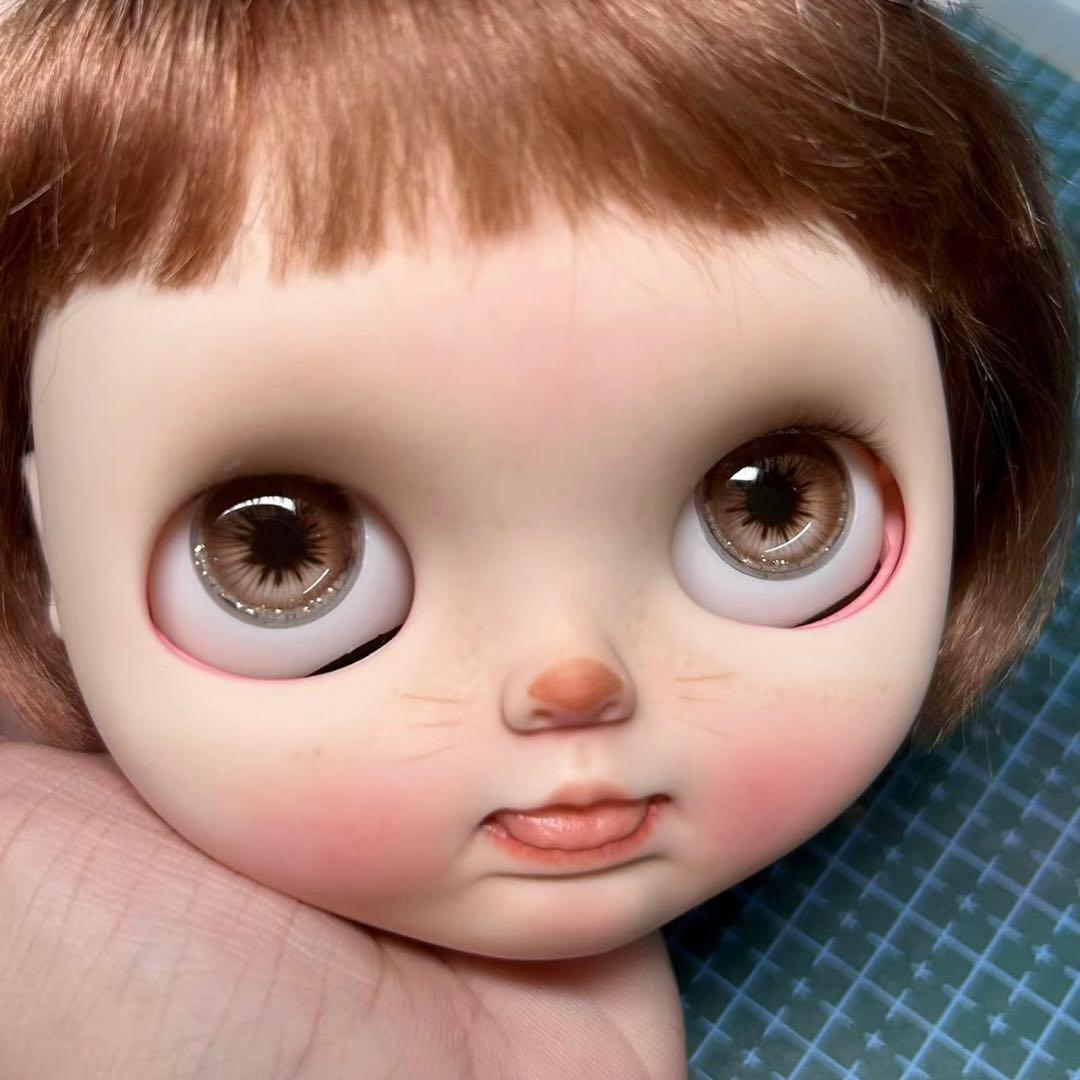 カスタムブライス かわいい 人形 作家様 幼い ベロだし 舌 仔猫ちゃん