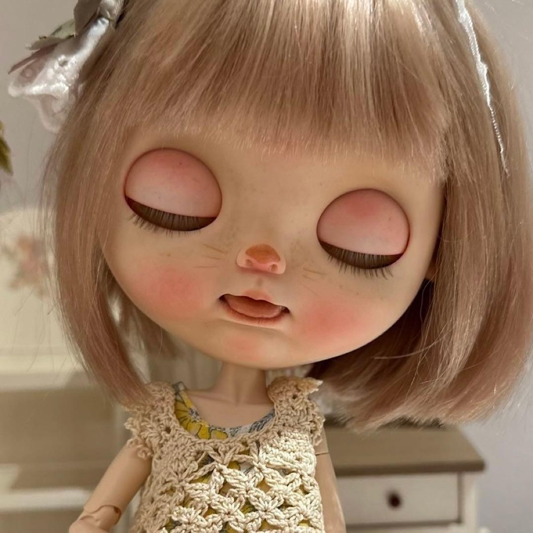 カスタムブライス かわいい 人形 作家様 幼い ベロだし 舌 仔猫ちゃん
