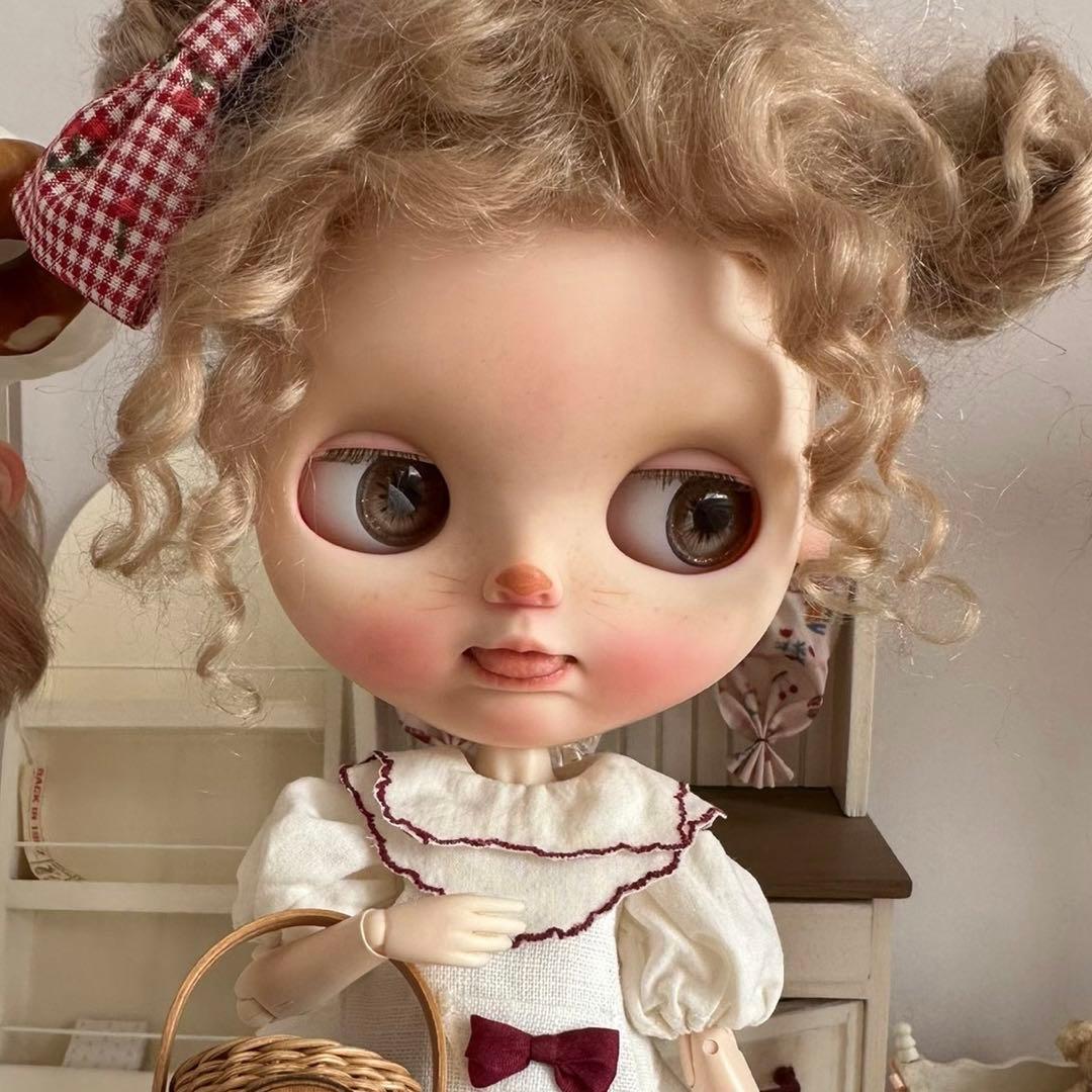 カスタムブライス かわいい 人形 作家様 幼い ベロだし 舌 仔猫ちゃん