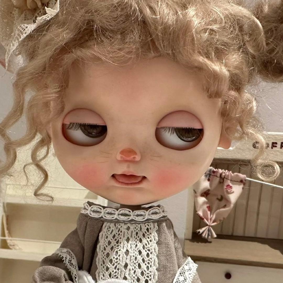 カスタムブライス かわいい 人形 作家様 幼い ベロだし 舌 仔猫ちゃん