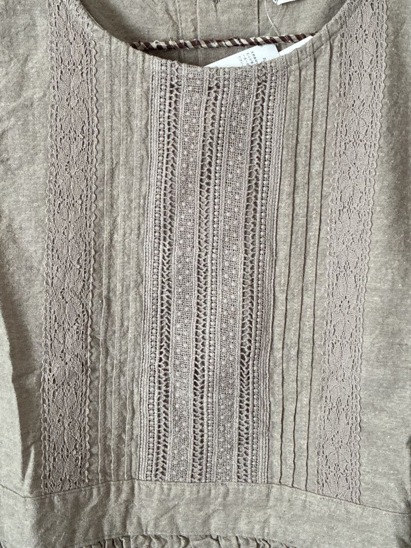 Samansa Mos2 's 綿麻ピンタックレースノースリエプロン