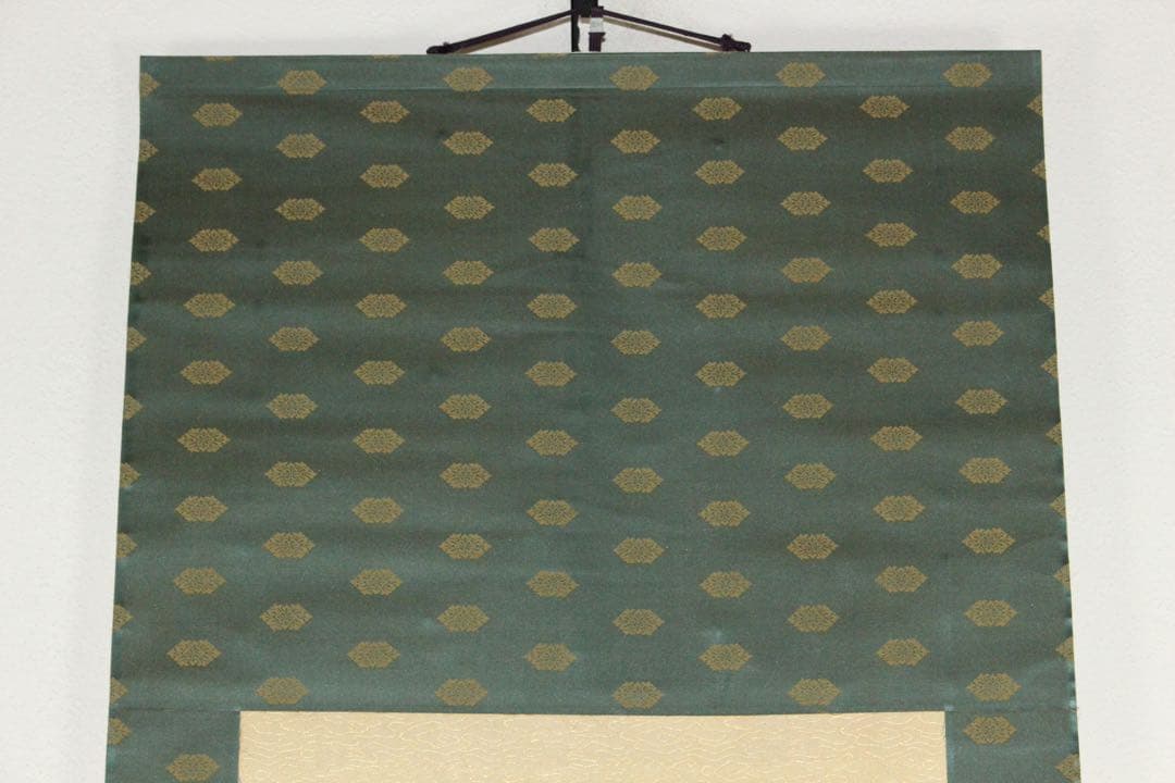 Ni5604 掛軸　在銘　伸祐　桜花双孔雀図　絹本着色　日本画　花鳥　送料無料