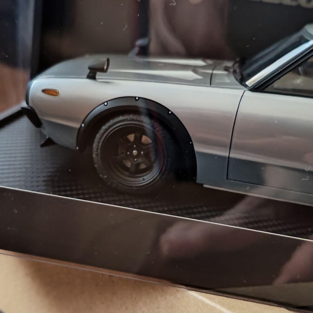 1/18ミニカー