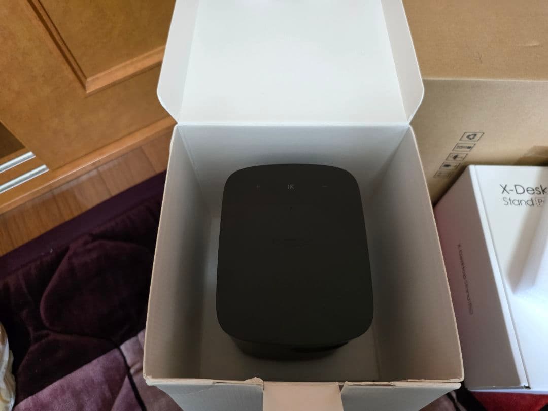 「XGIMI HALO+ モバイルプロジェクター」 スタンドも無料セット可能