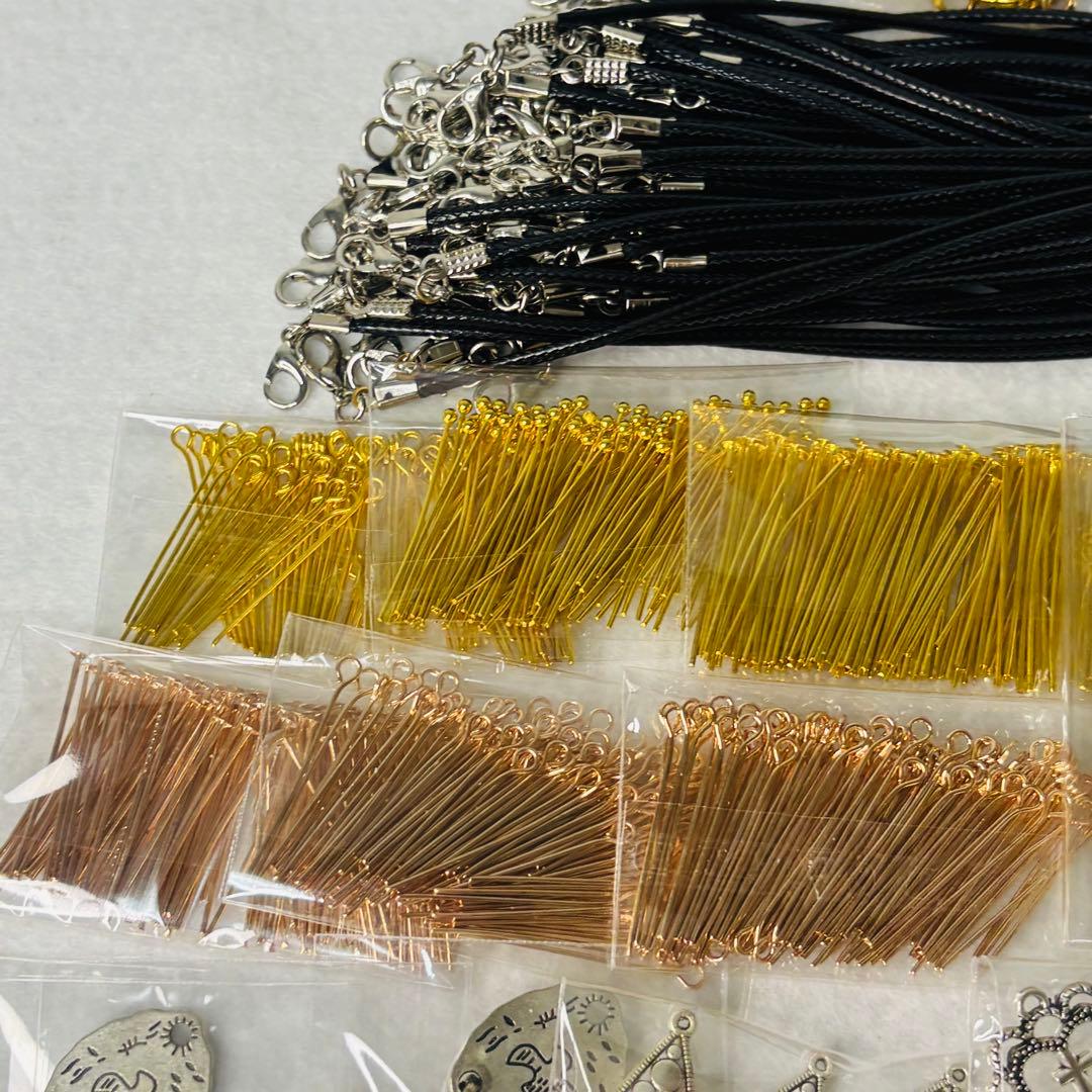 プロフ見てみて！ハンドメイド パーツ まとめ売り 【100種類以上】