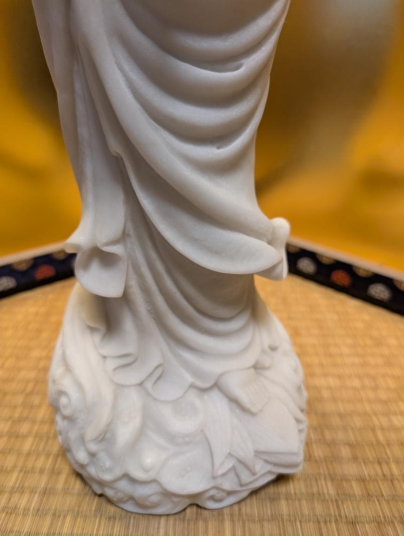 古美術　彫刻　石彫　大理石風　観音様　立像