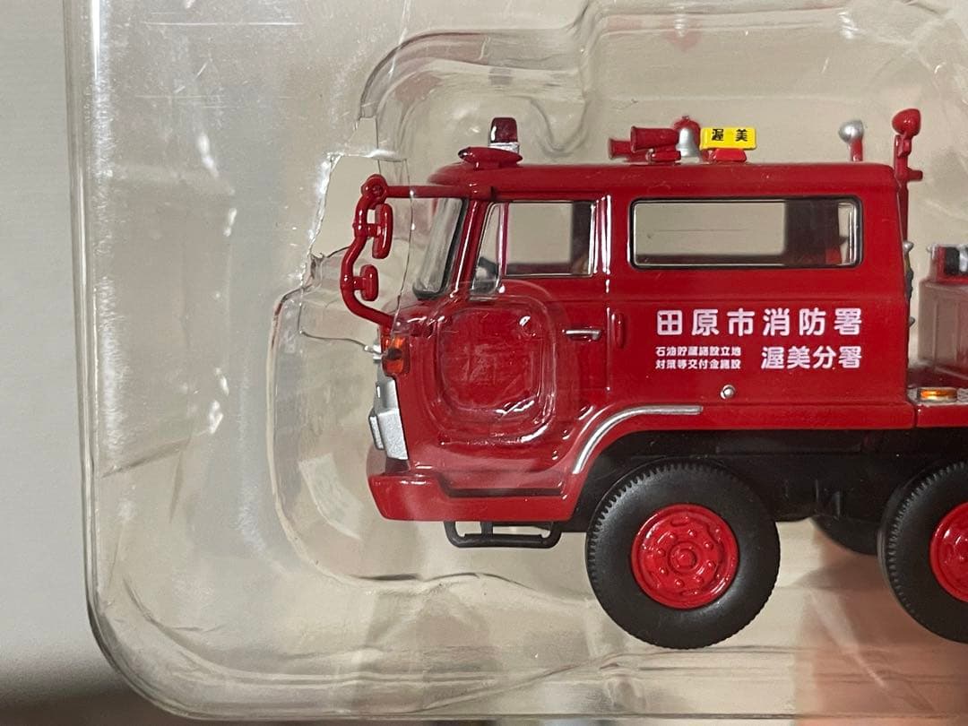 トミカリミテッドヴィンテージ　N24a 日野　TC343型　はしご付消防車