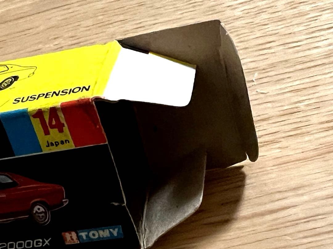 トミカ 黒箱 14 日産ローレル2000GX 日本製 色指定箱