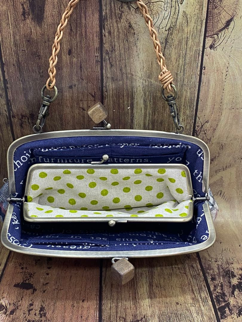 アネモネ刺繍の親子がま口長財布