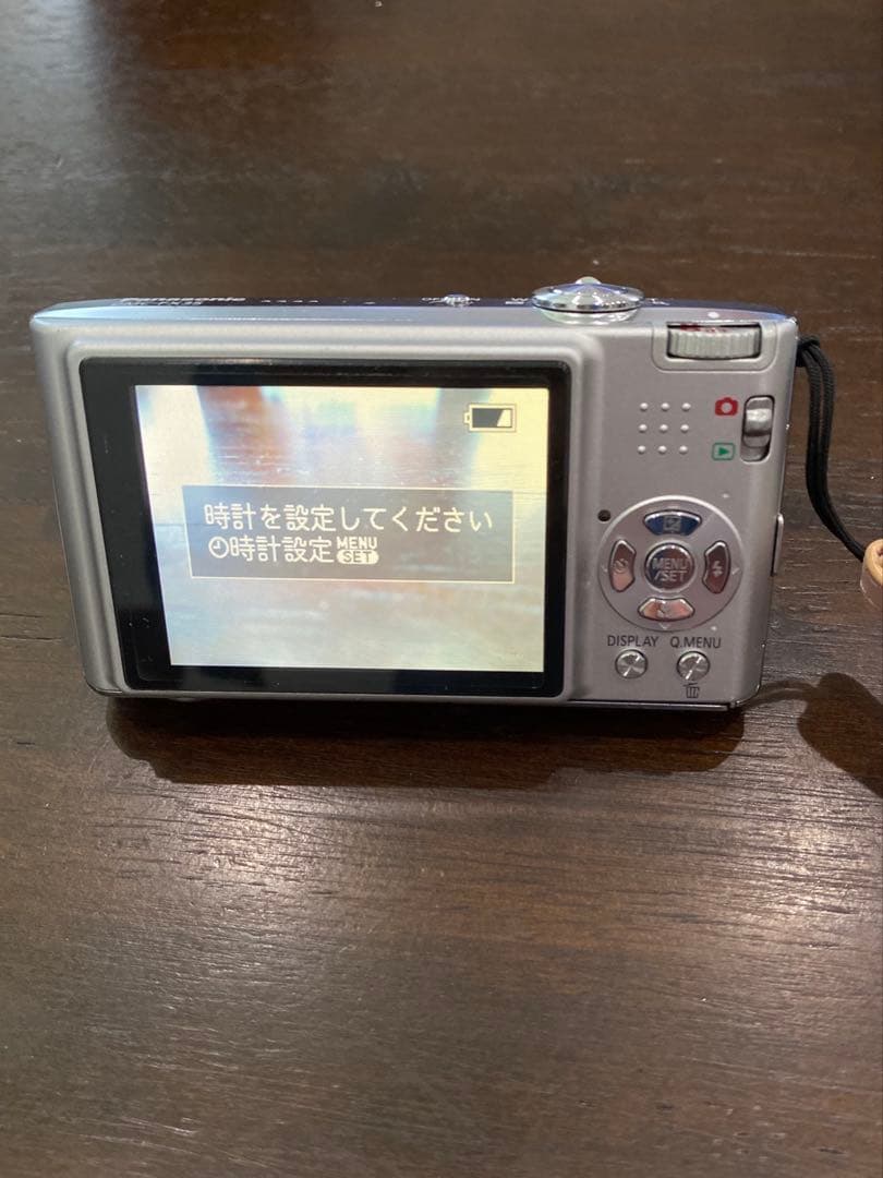 LUMIX 10メガピクセル コンパクトデジタルカメラ