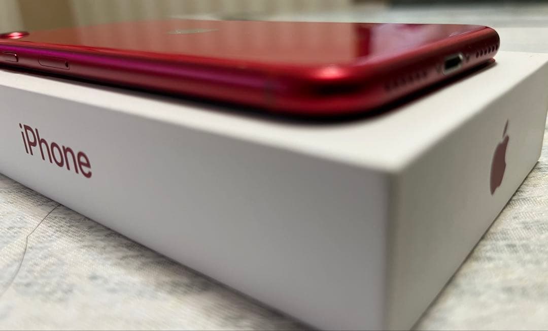 美品iPhone SE 第2世代　64GB PRODUCT(RED)