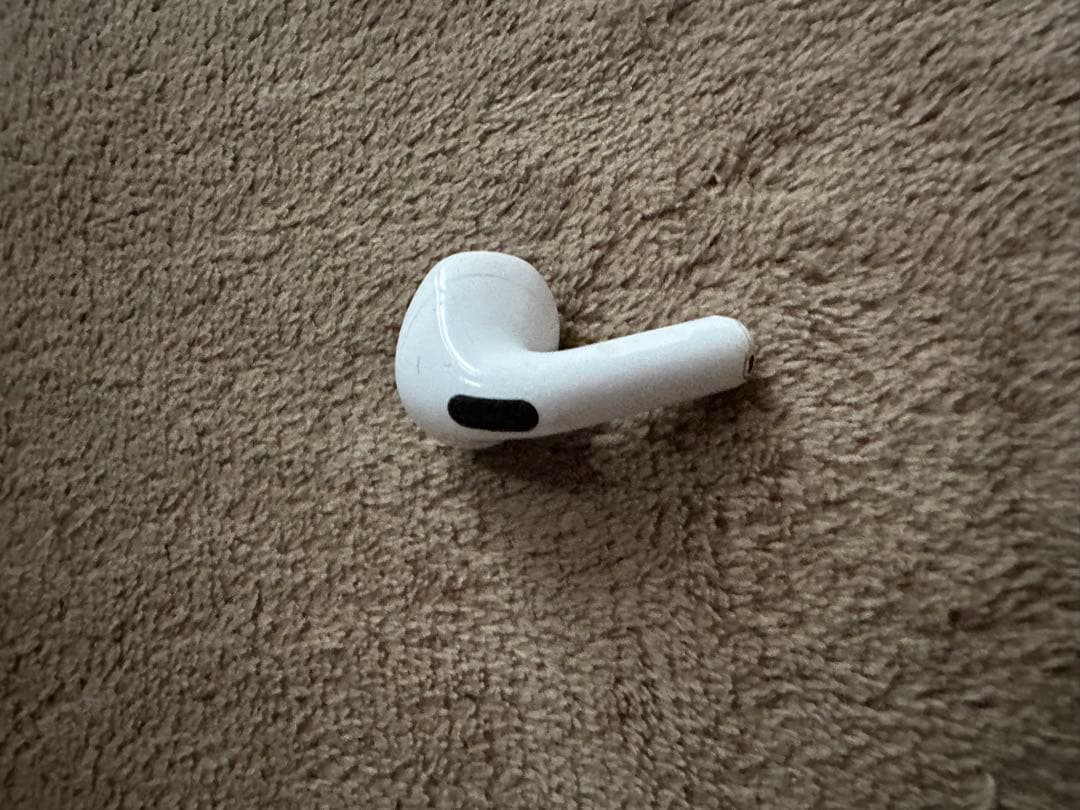 AirPods４アクティブノイズキャンセリング搭載