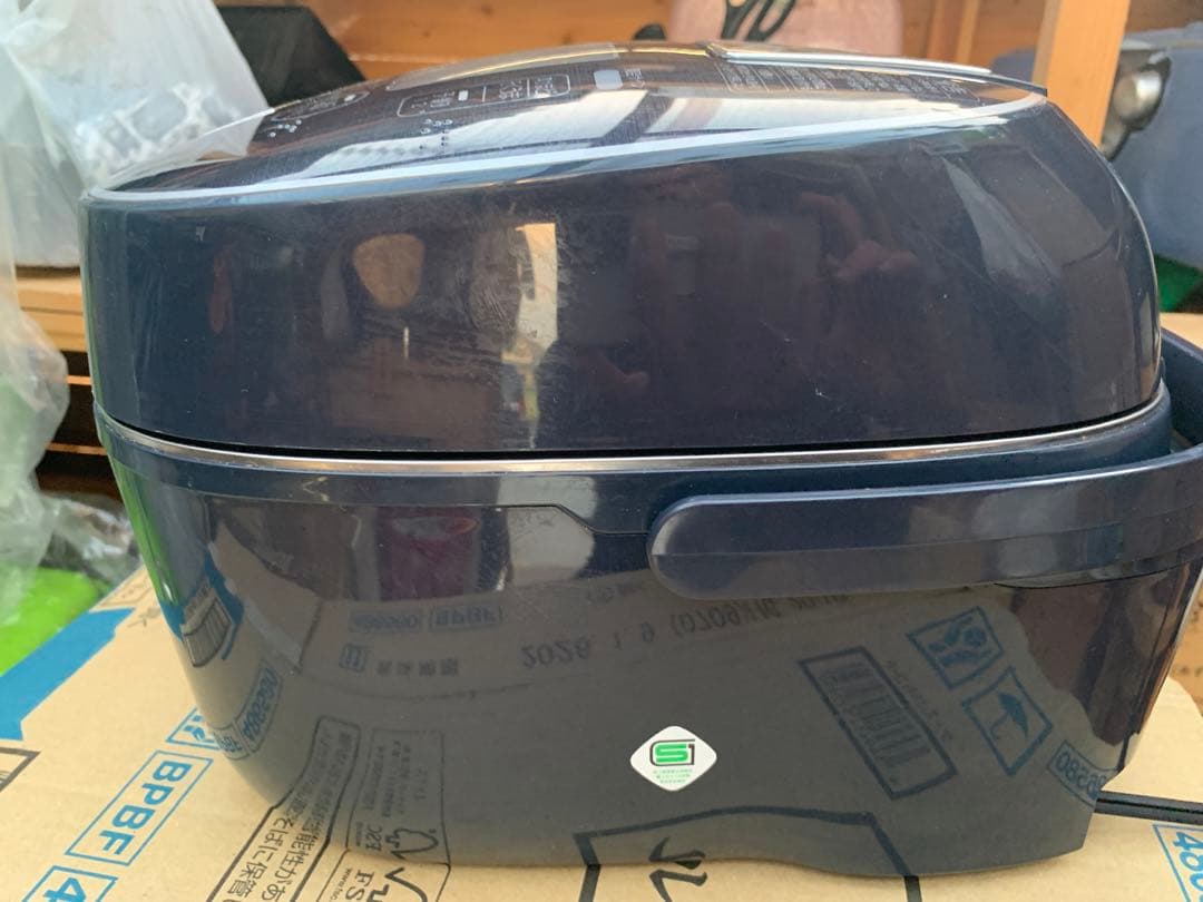 TOSHIBA 圧力IH炊飯器 RC-10VSN