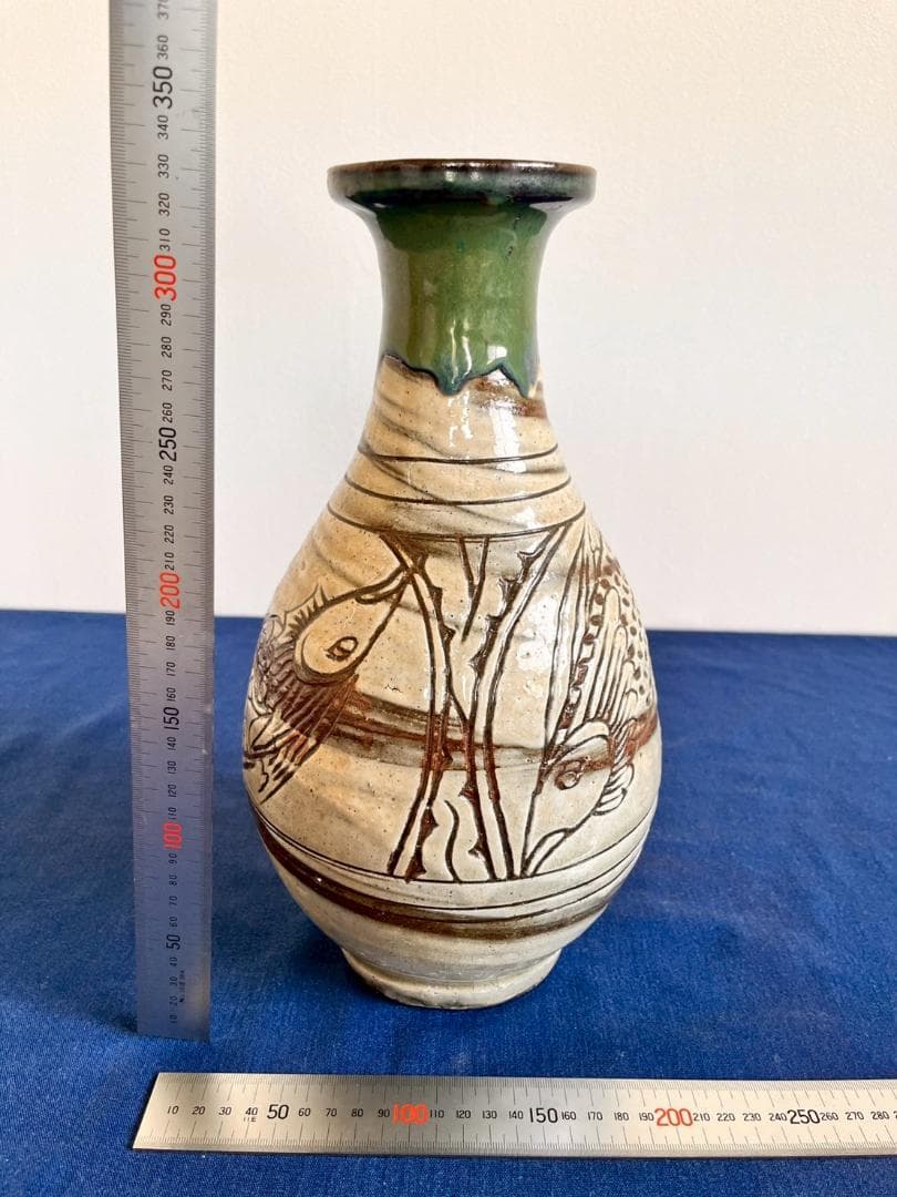 壺屋焼 金城次郎 魚の絵柄花瓶