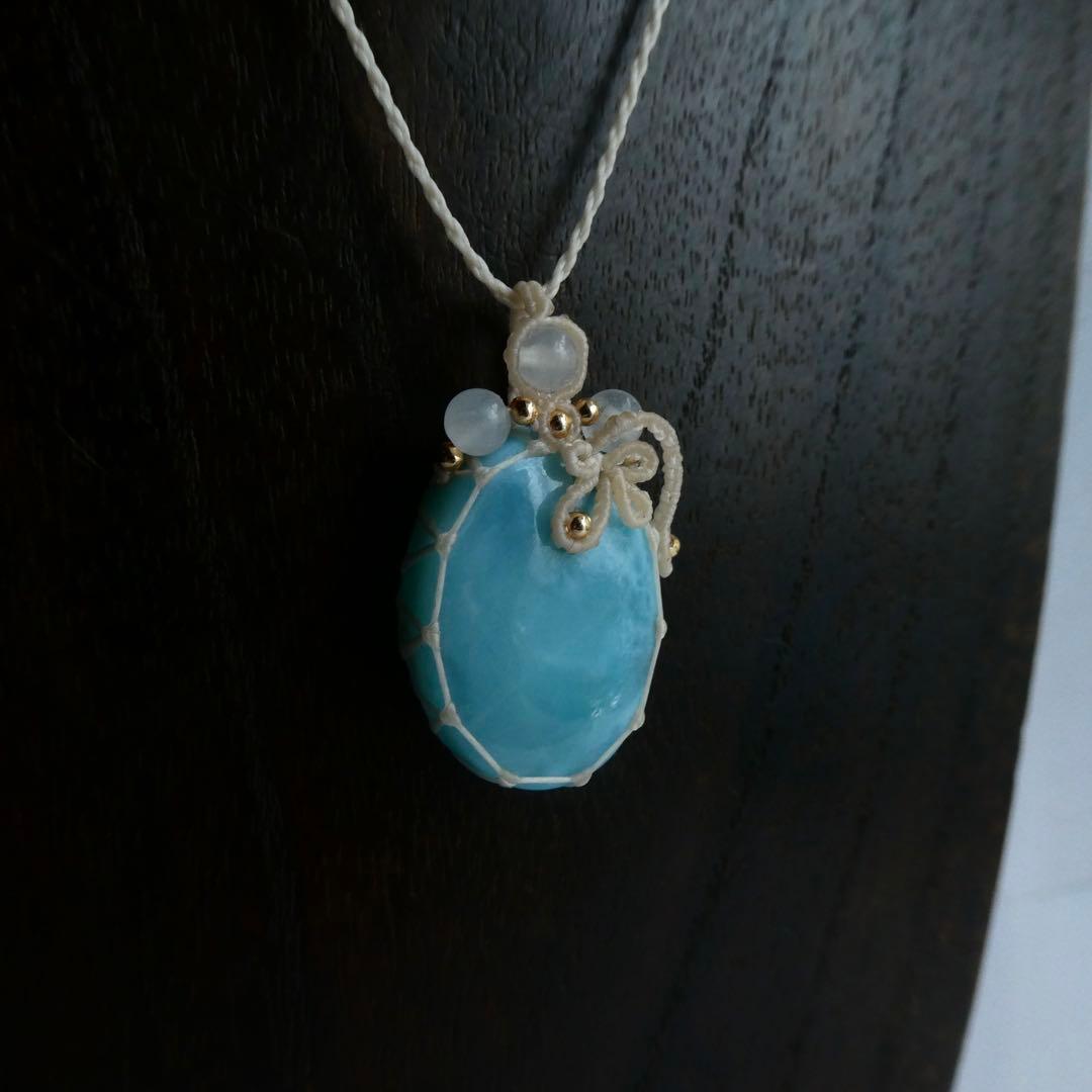 ラリマーのマクラメネックレス