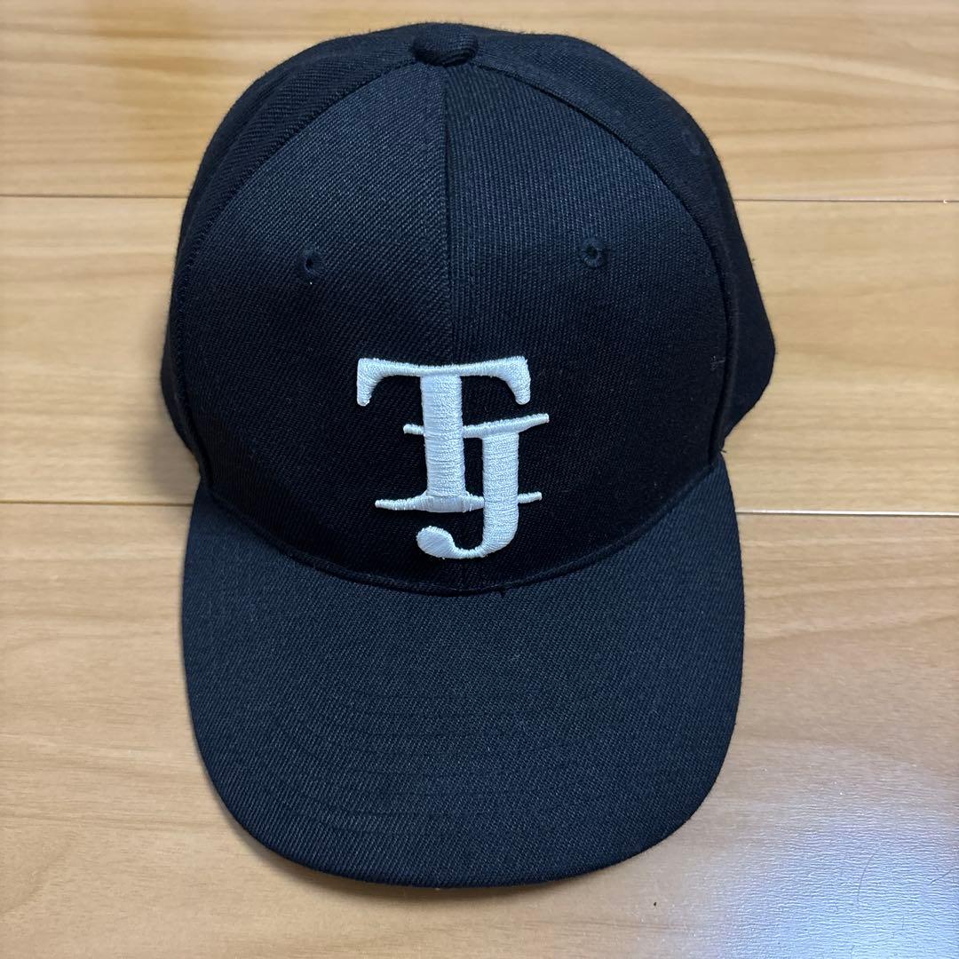 Travis Japan VIIsual キャップ