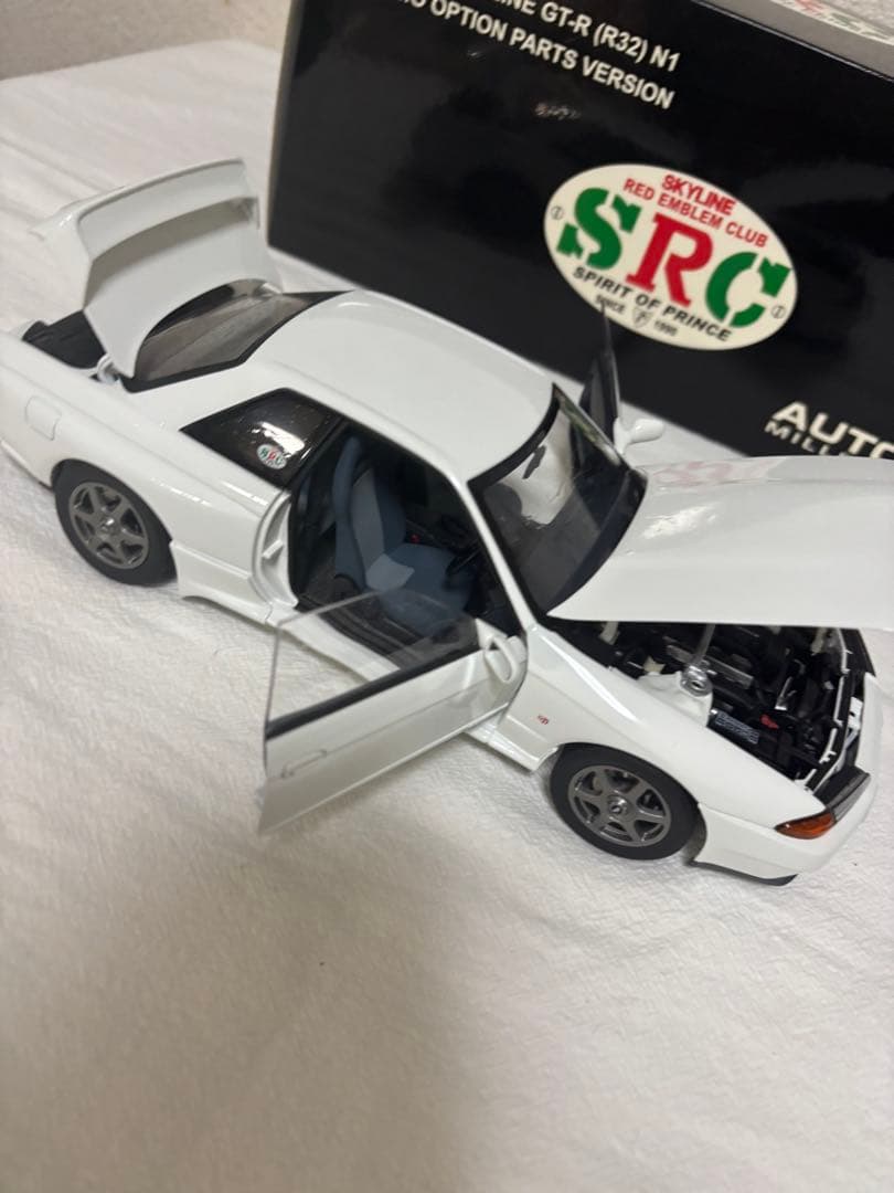 Nissan Skyline GT-R (R32) N1 ミニカー　SRC