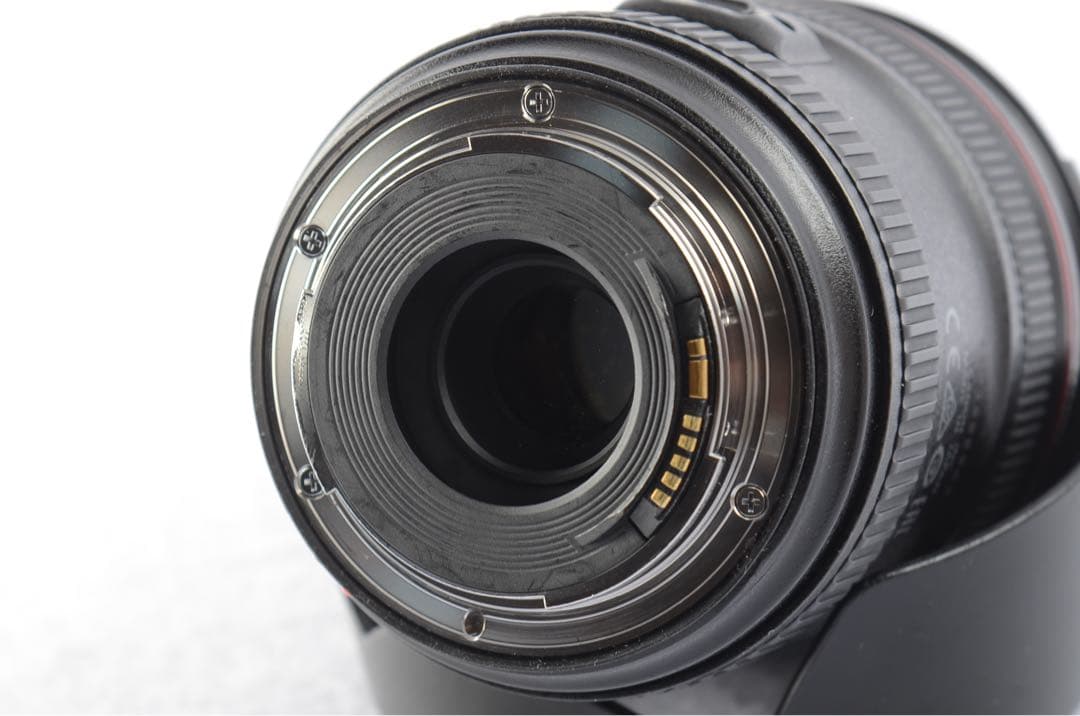 ■ 美品 ■ キヤノン　Canon EF 24-70mm F4 L IS USM