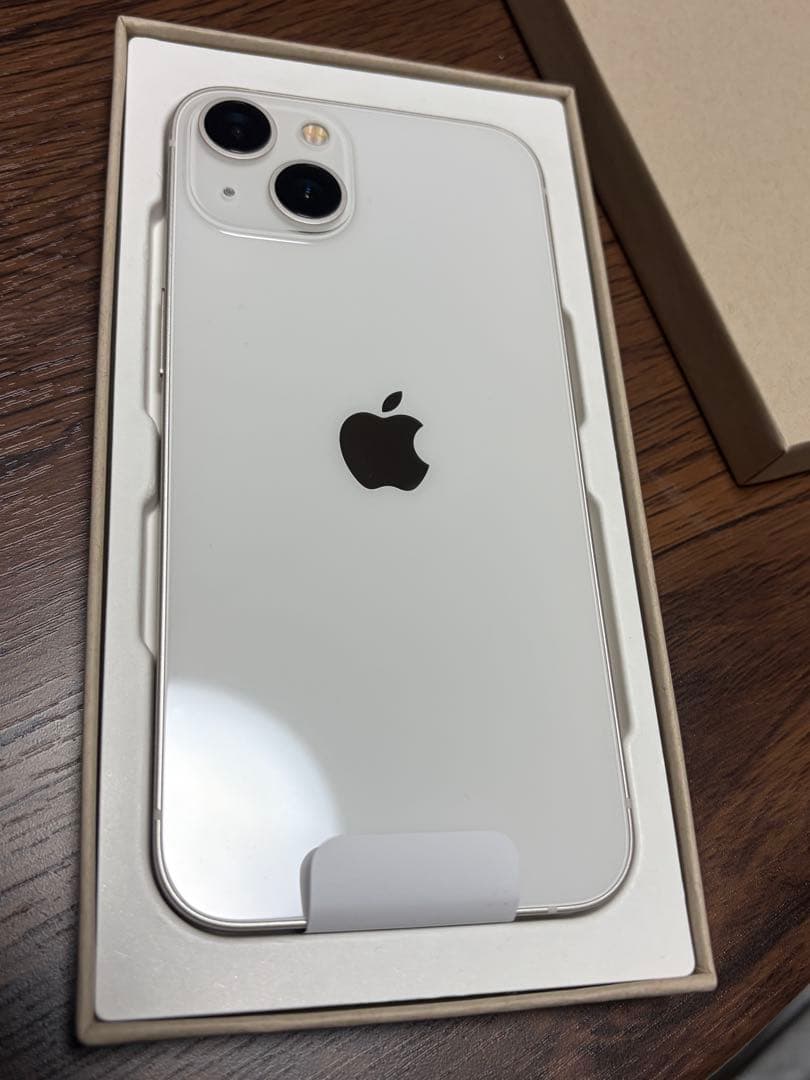 新品 iPhone13 スターライト 256GB SIMフリー
