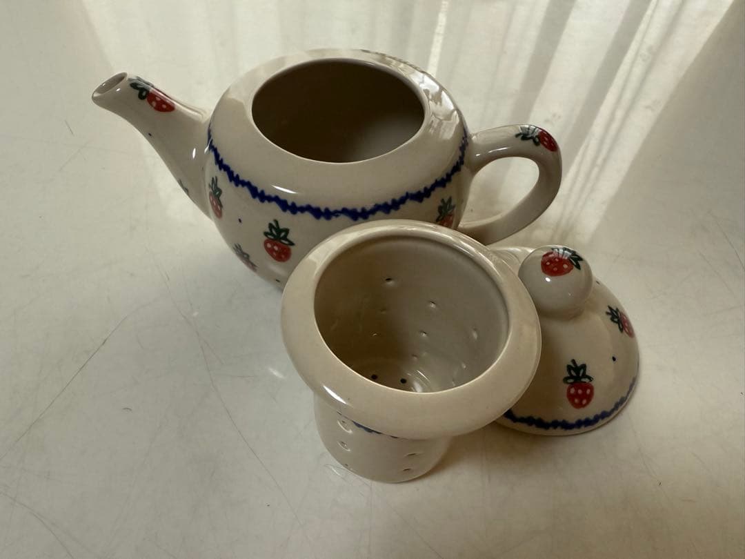 ポーリッシュポタリー ポーランド食器 新品未使用品 いちご ポット